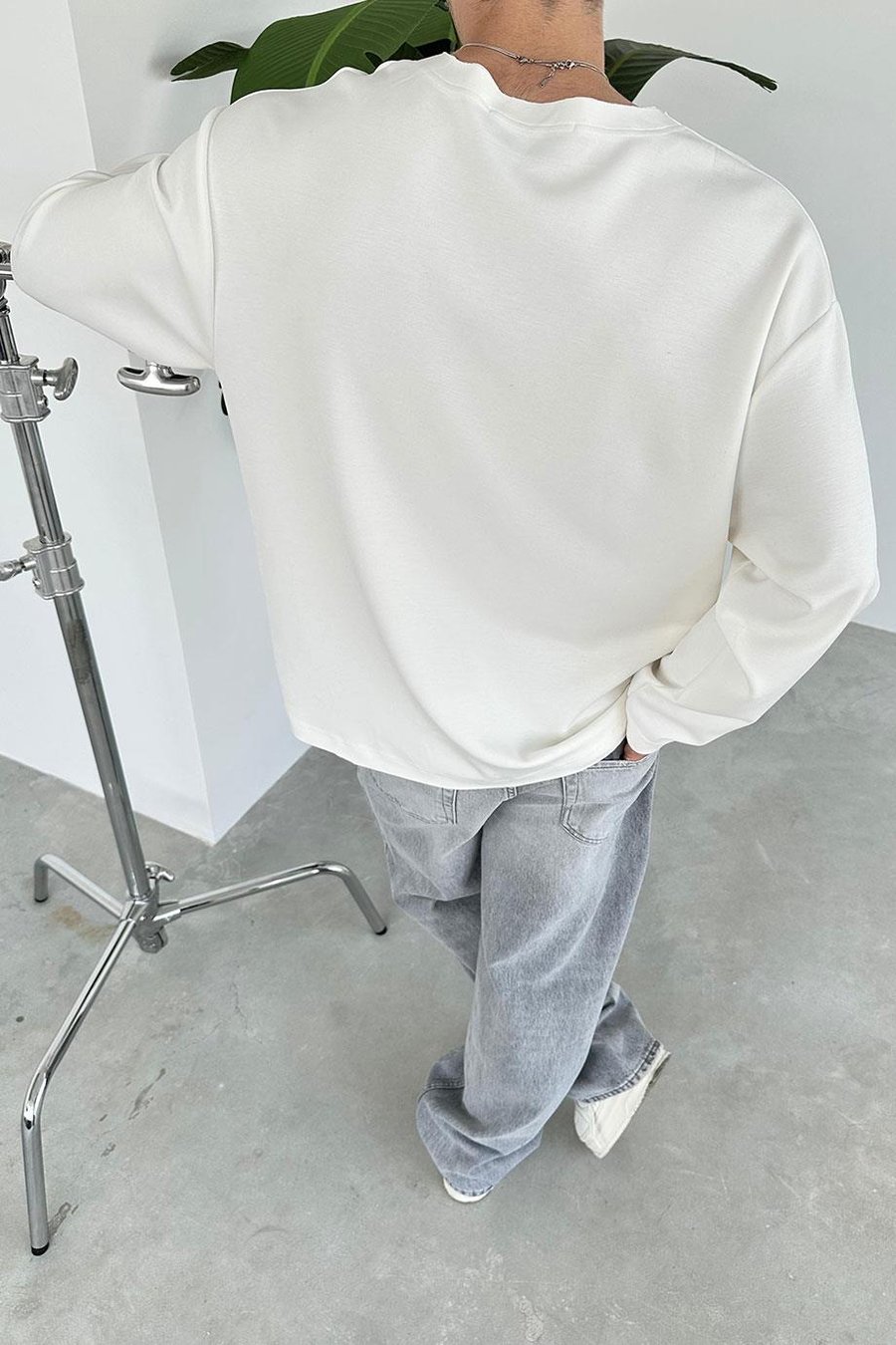 BEYAZ Basic Uzun Kollu Oversize Tişört