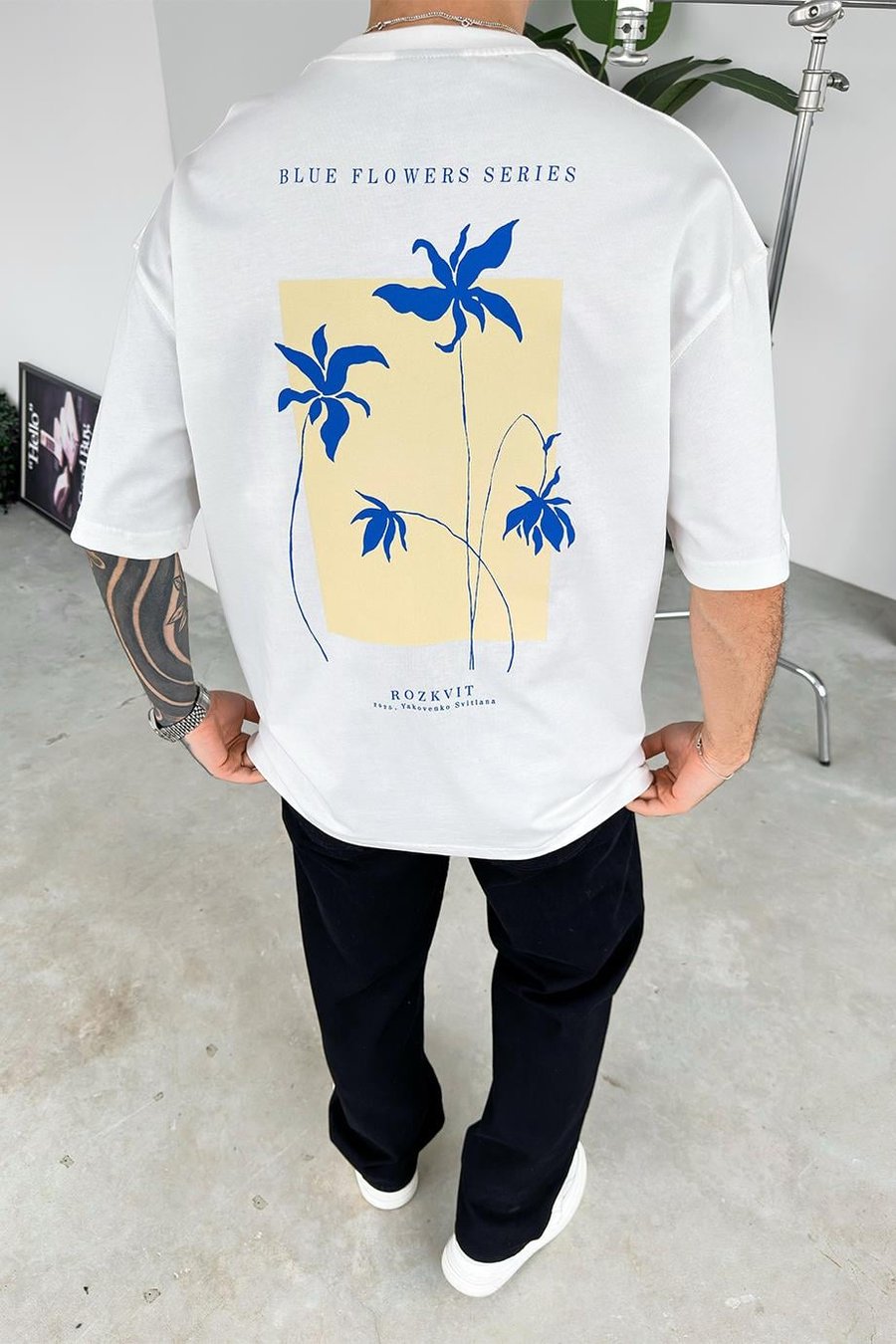 Beyaz Blue Flower Baskılı Oversize Tişört