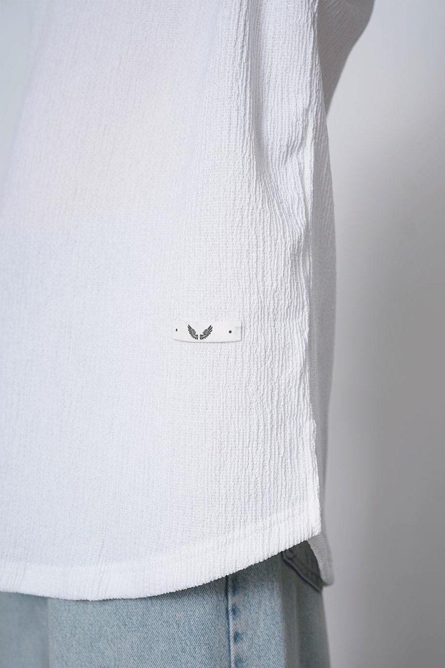 BEYAZ Fitilli Basic Yırtmaç Detay O7 MH Oversize Tişört