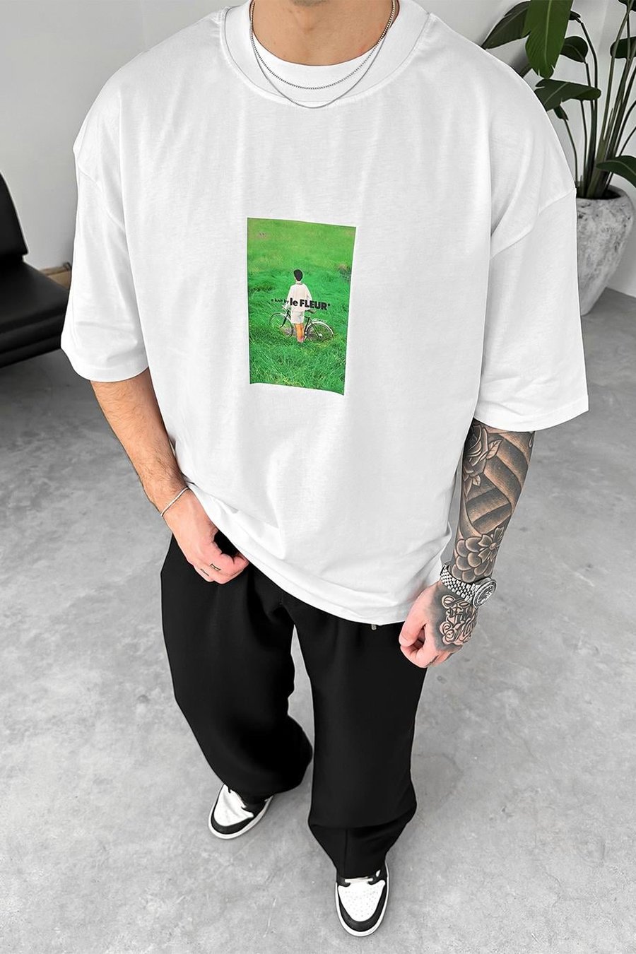 Beyaz Fleur Baskılı Oversize Tişört