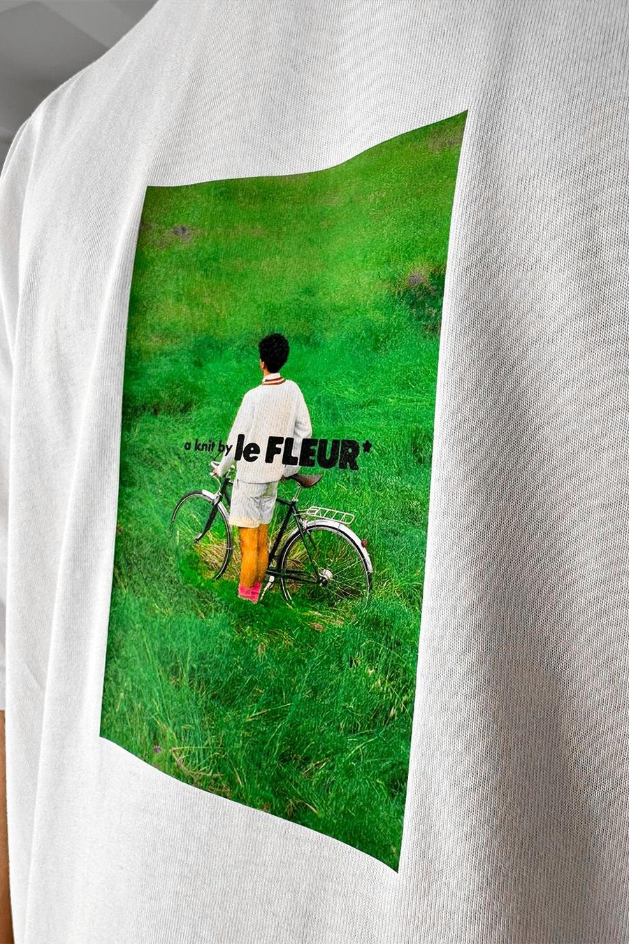 Beyaz Fleur Baskılı Oversize Tişört