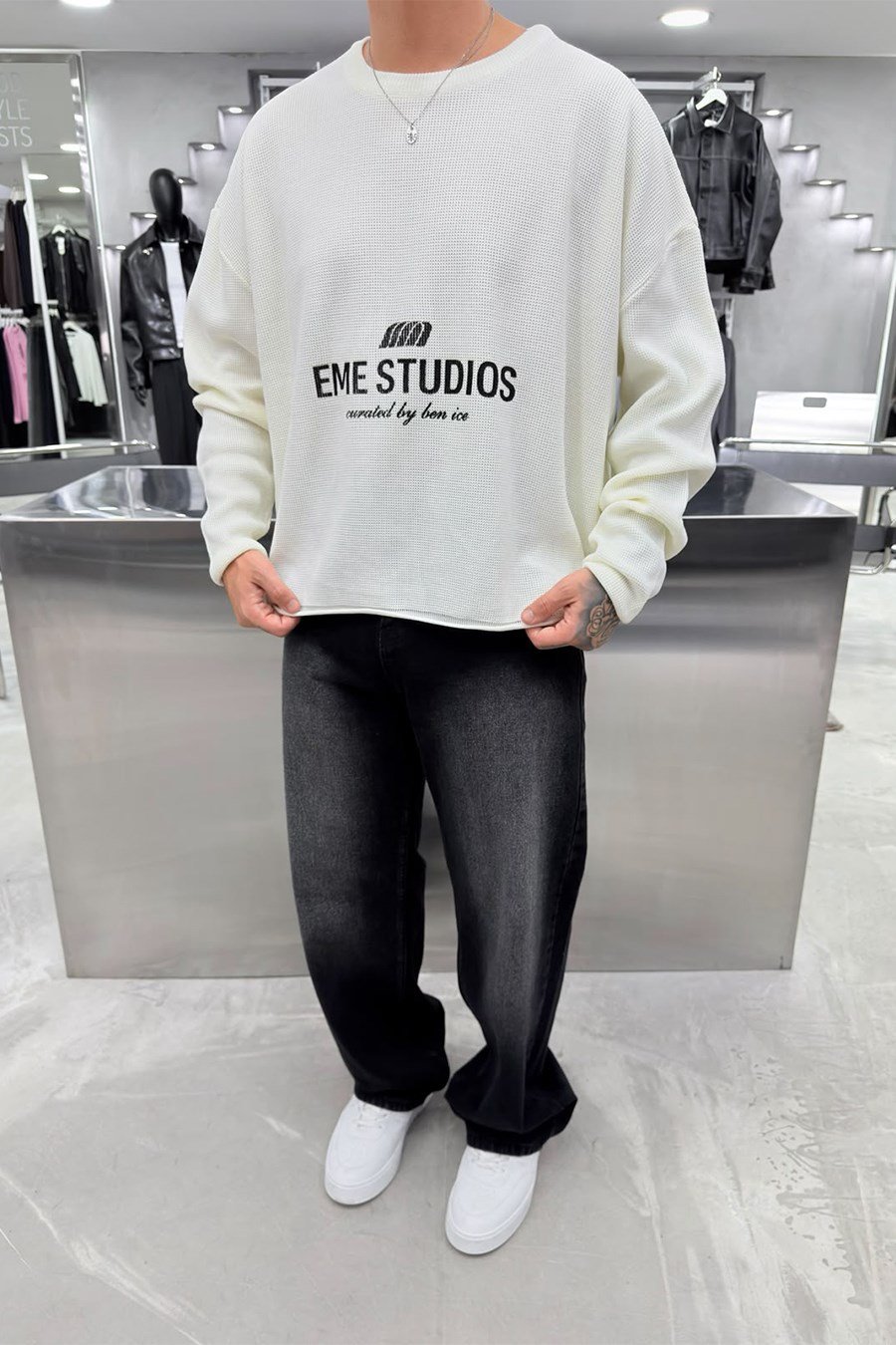 Beyaz Studios Baskılı Boxy Fit Triko Kazak