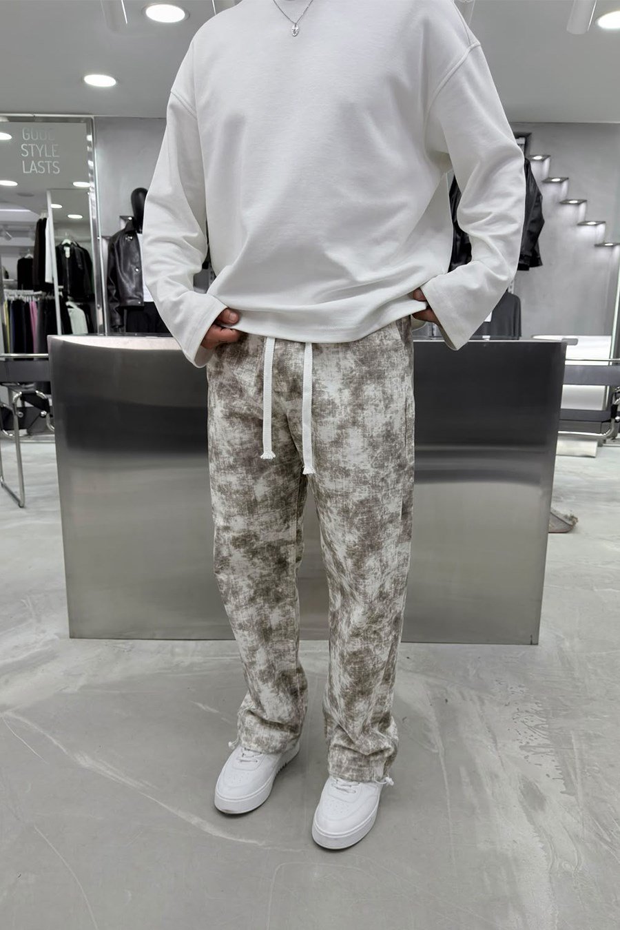 Ekru Batik Yıkamalı Paça Stoperli Baggy Pantolon