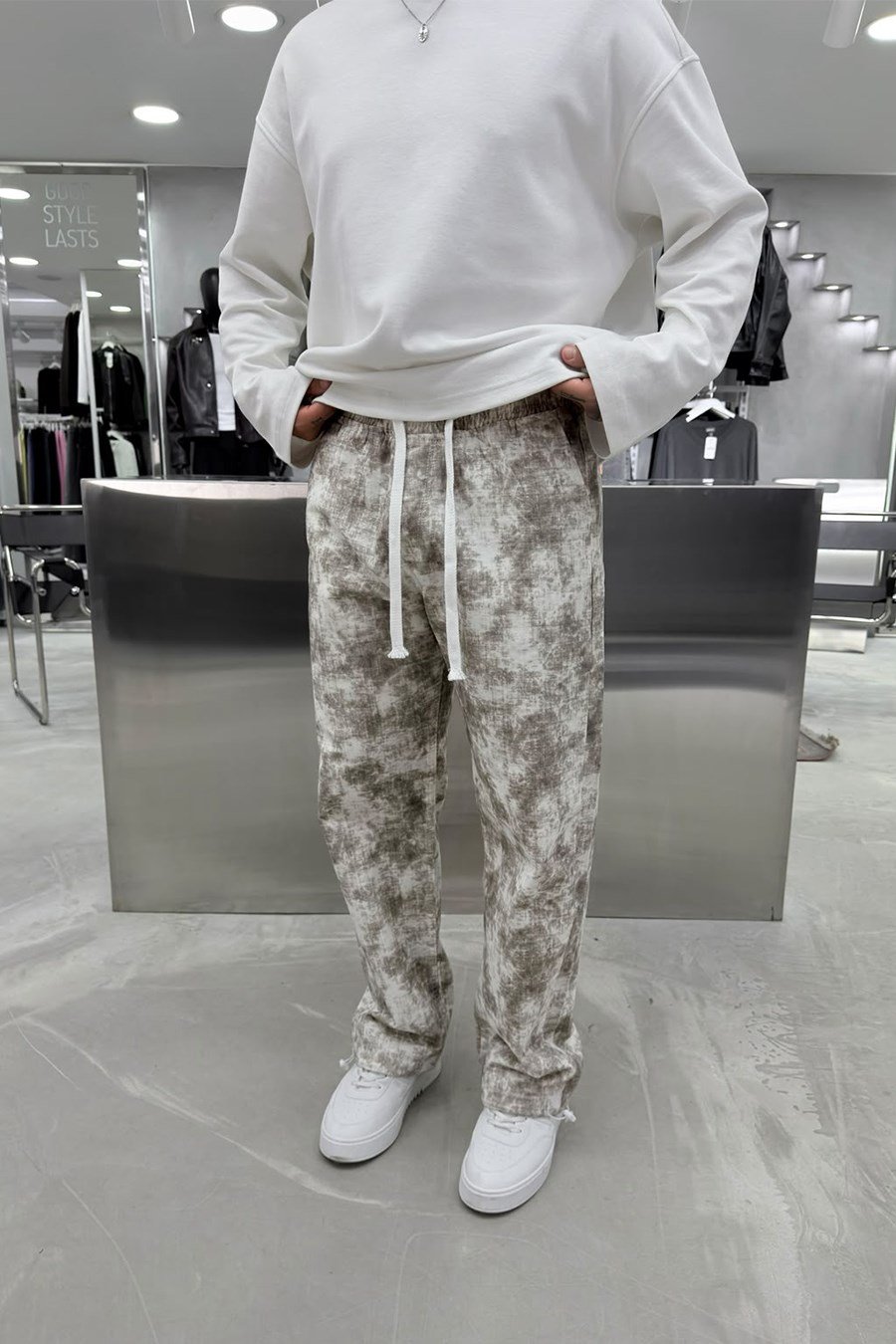 Ekru Batik Yıkamalı Paça Stoperli Baggy Pantolon