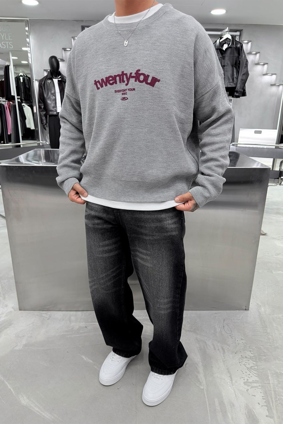 Gri Twenty Four Baskılı Boxy Fit Kazak