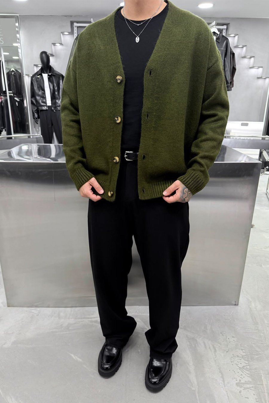 Haki Düğmeli V Yaka Oversize Triko Hırka