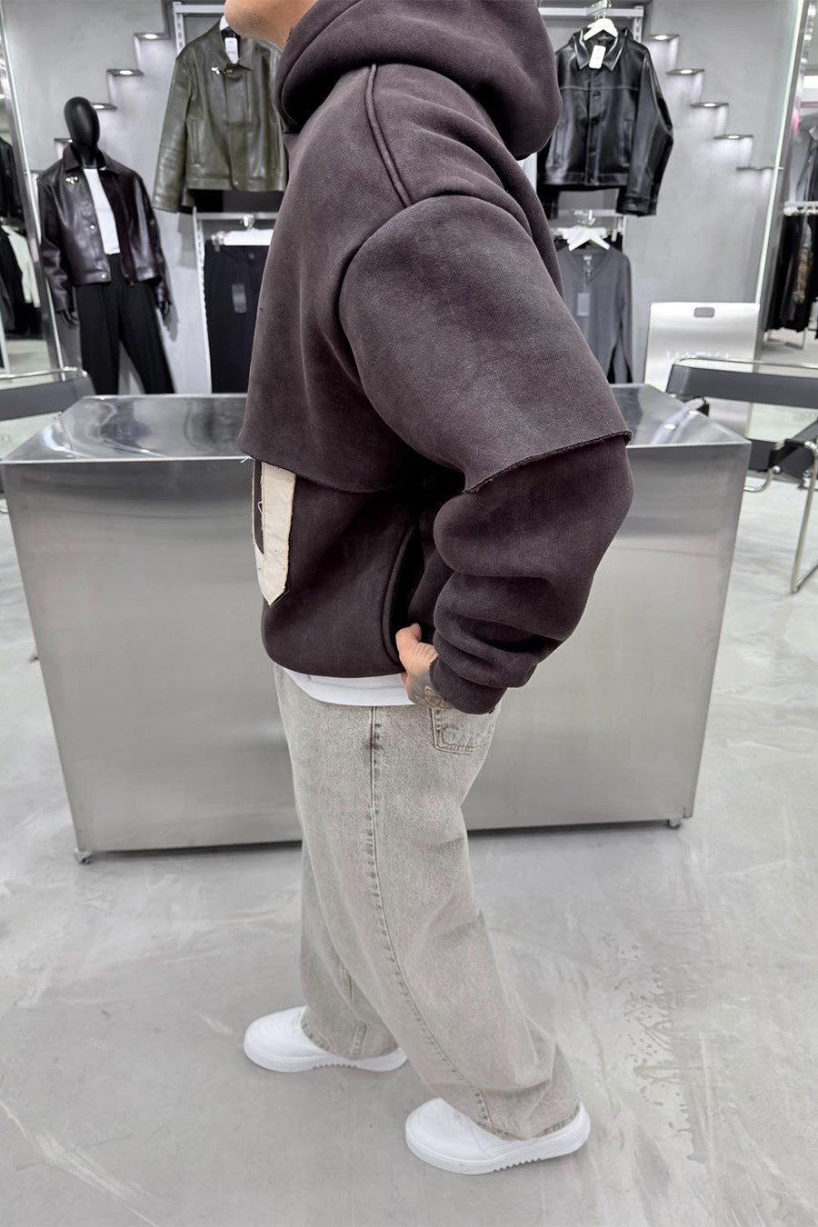 Kahverengi Ravege Studio Yıkamalı Oversize Sweatshirt