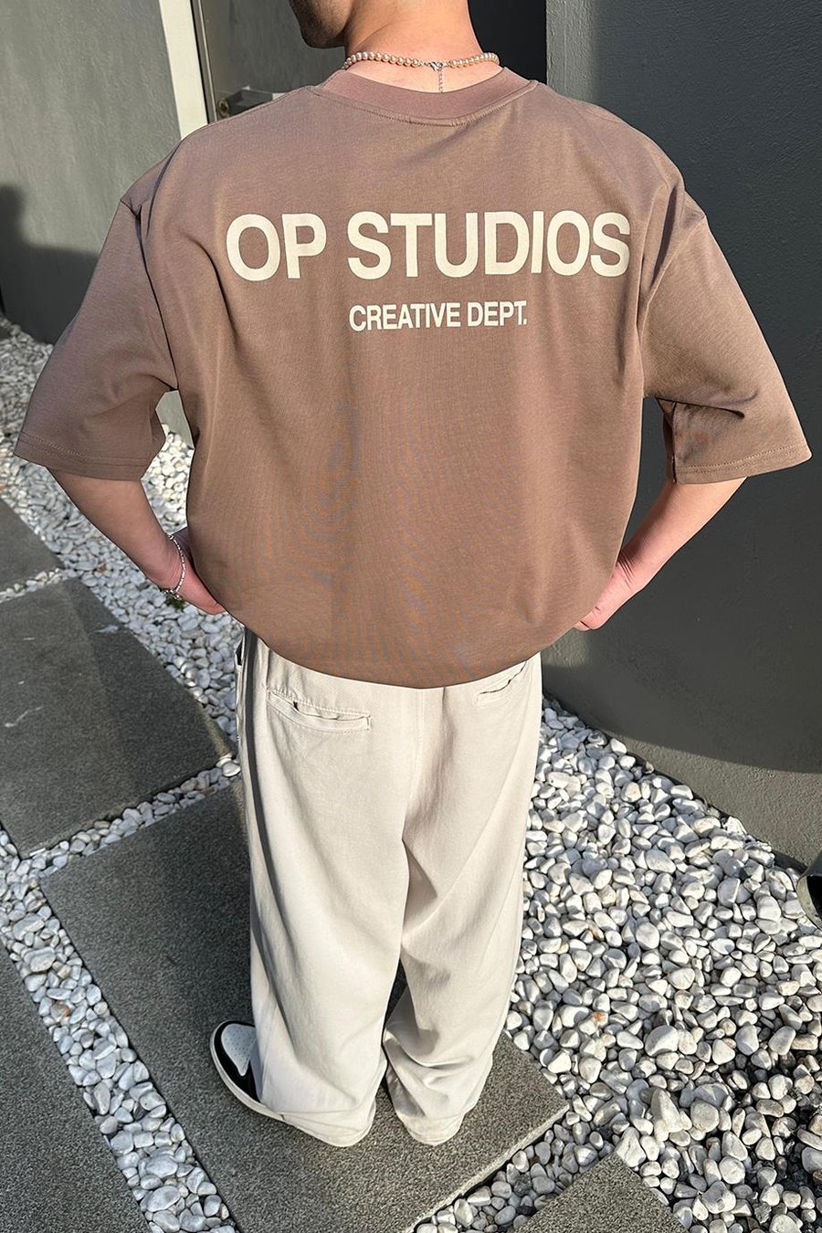 Kahverengi Studios Creative OUTPLENTY PREMİUM Oversize Tişört