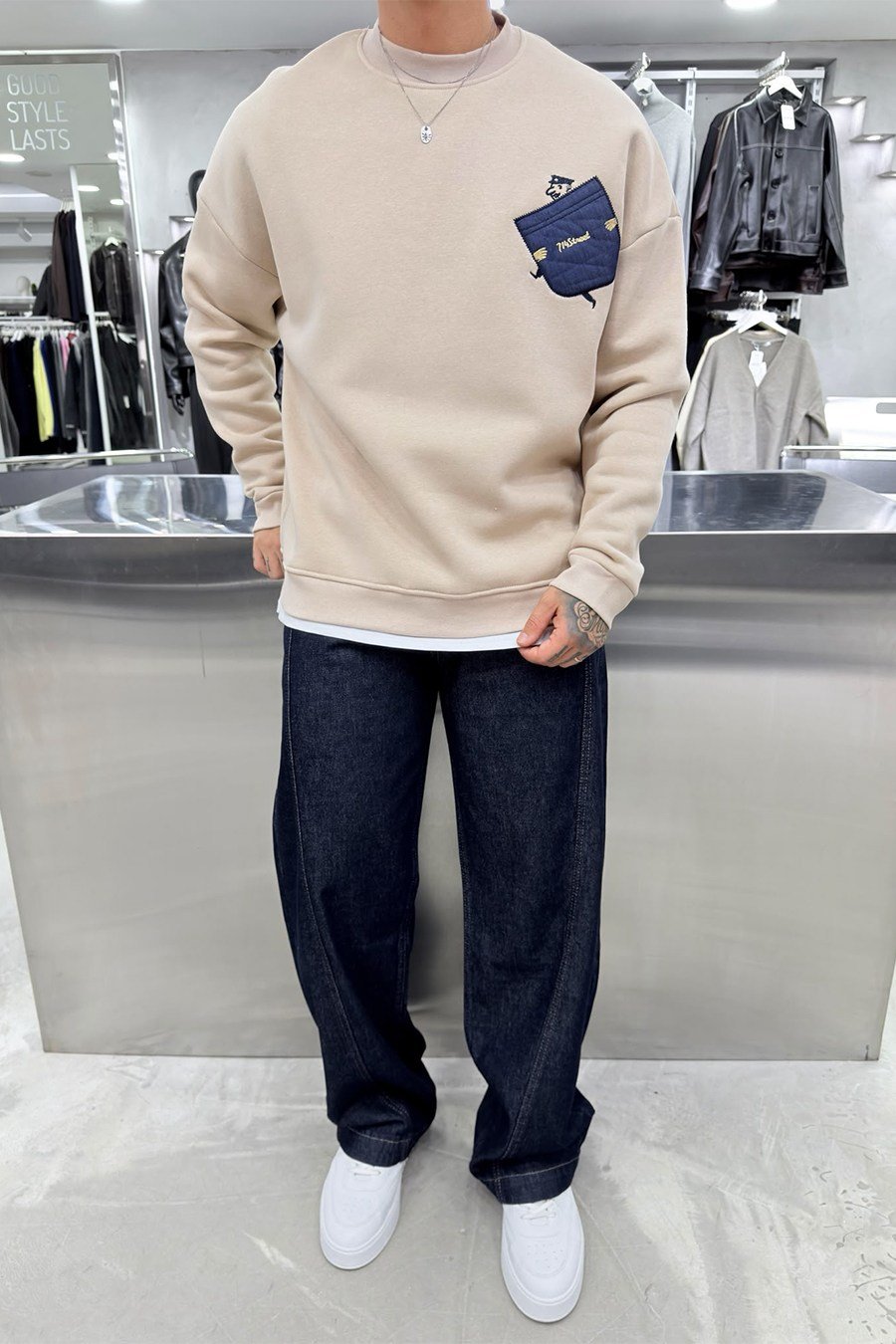 Krem Street Nakışlı Oversize Sweatshirt