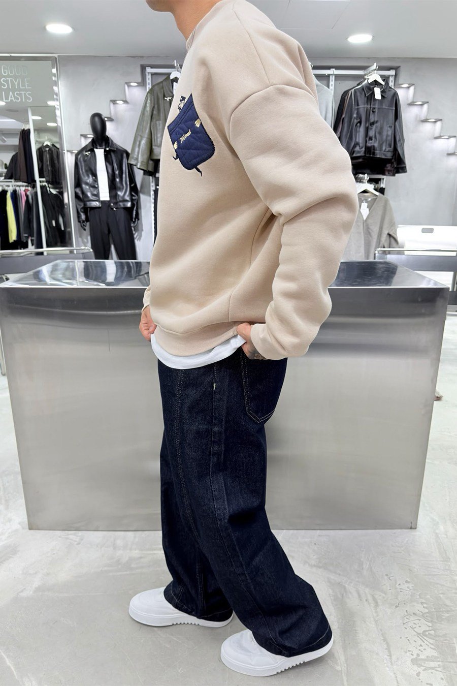 Krem Street Nakışlı Oversize Sweatshirt