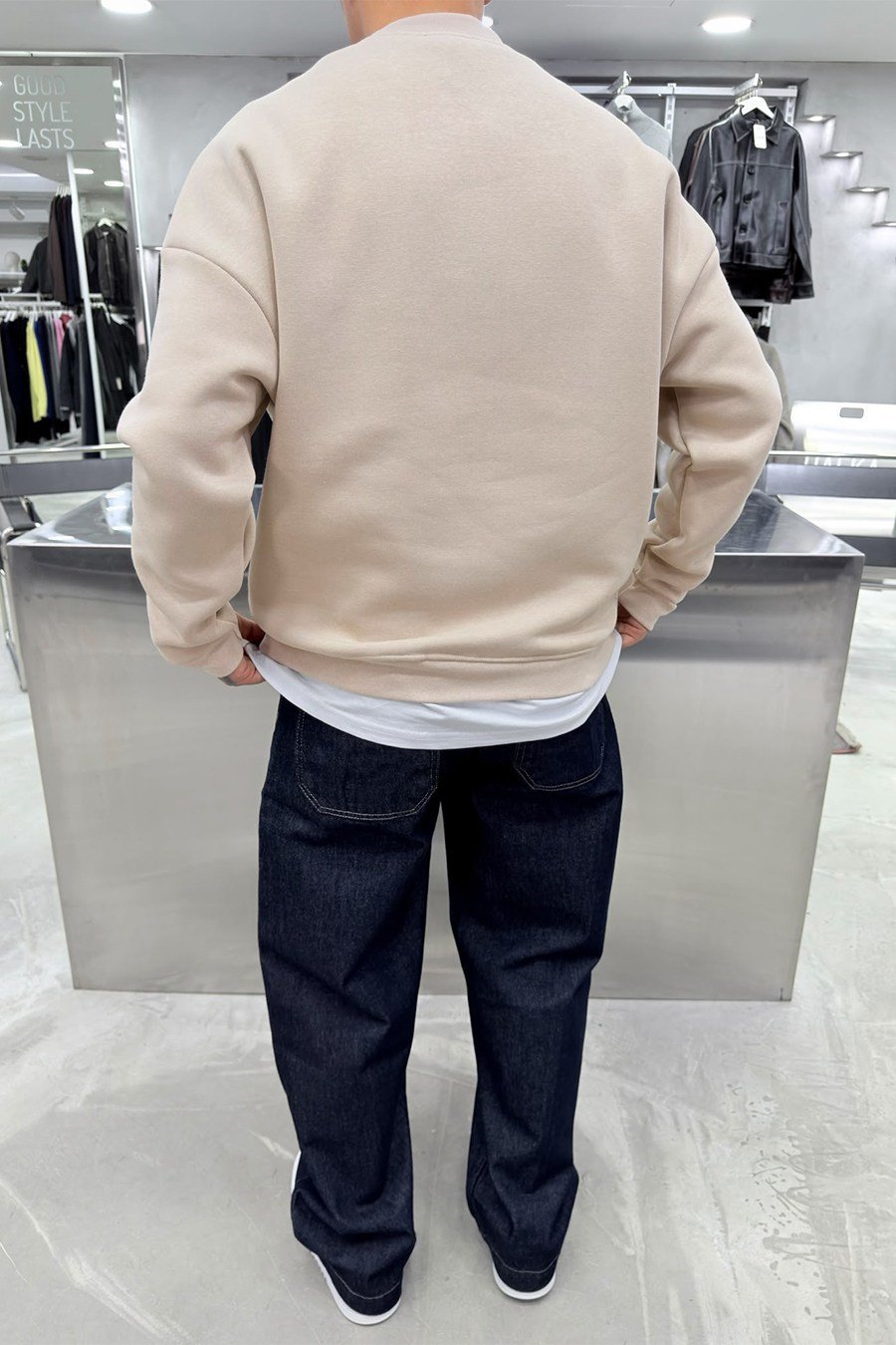 Krem Street Nakışlı Oversize Sweatshirt