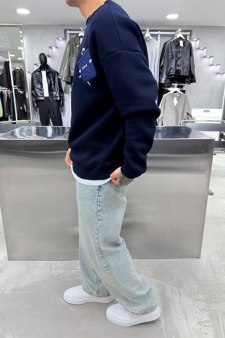 Lacivert Street Nakışlı Oversize Sweatshirt