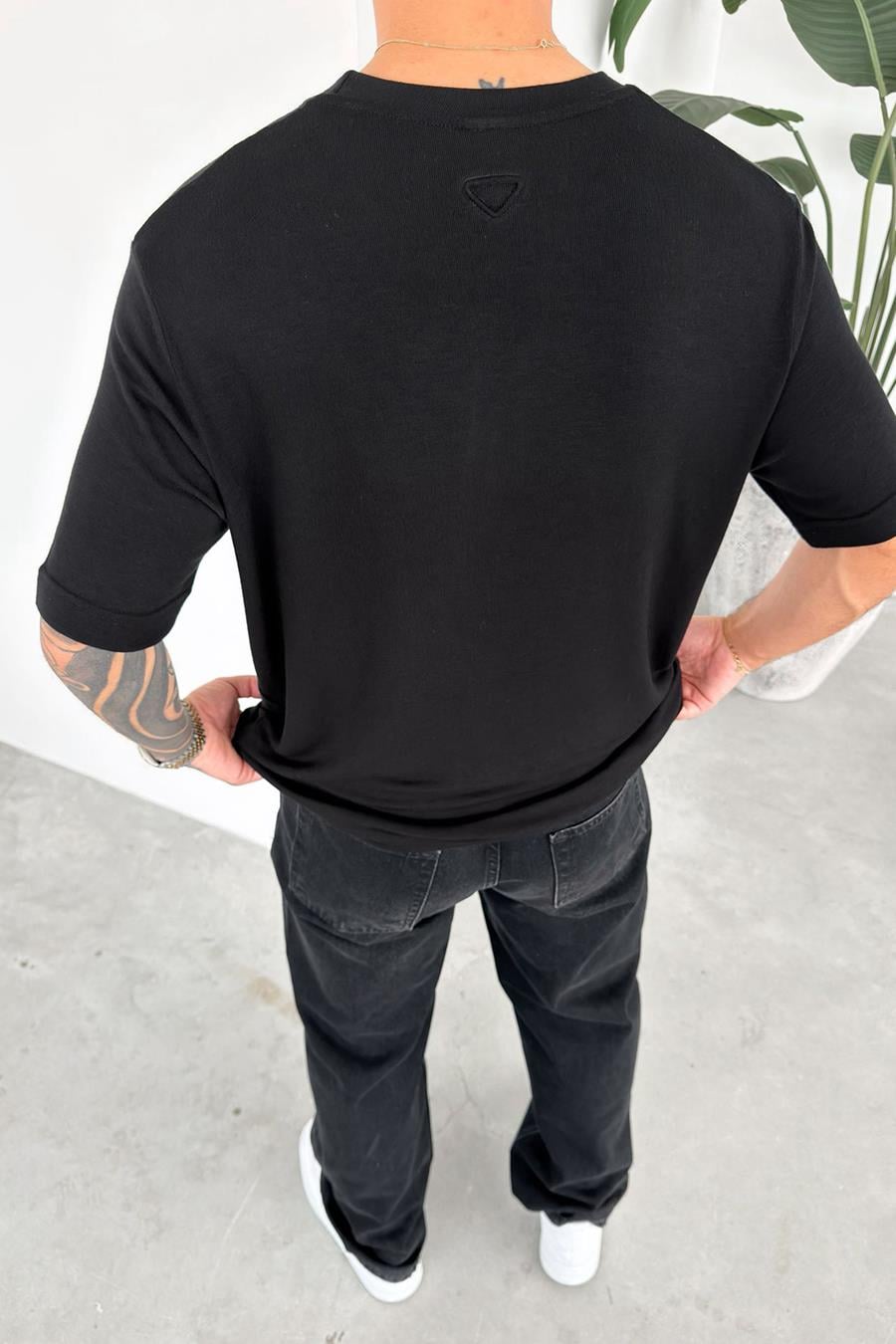 Siyah Basic Soft Likralı Relaxed Triko Tişört
