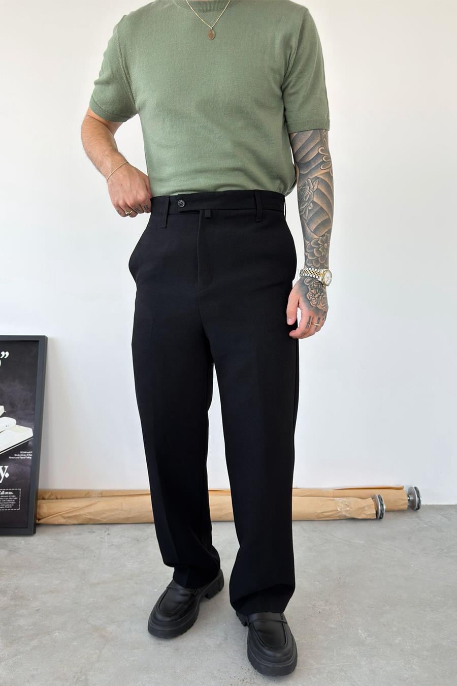 Siyah Dokulu Basic Kumaş Pantolon