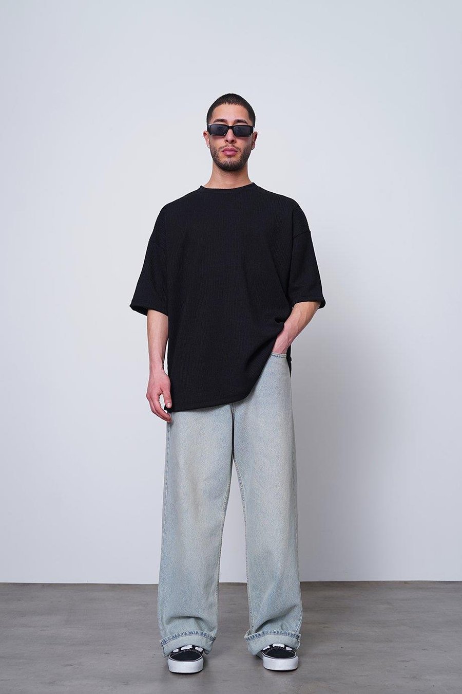 SİYAH Fitilli Basic Yırtmaç Detay O7 MH Oversize Tişört