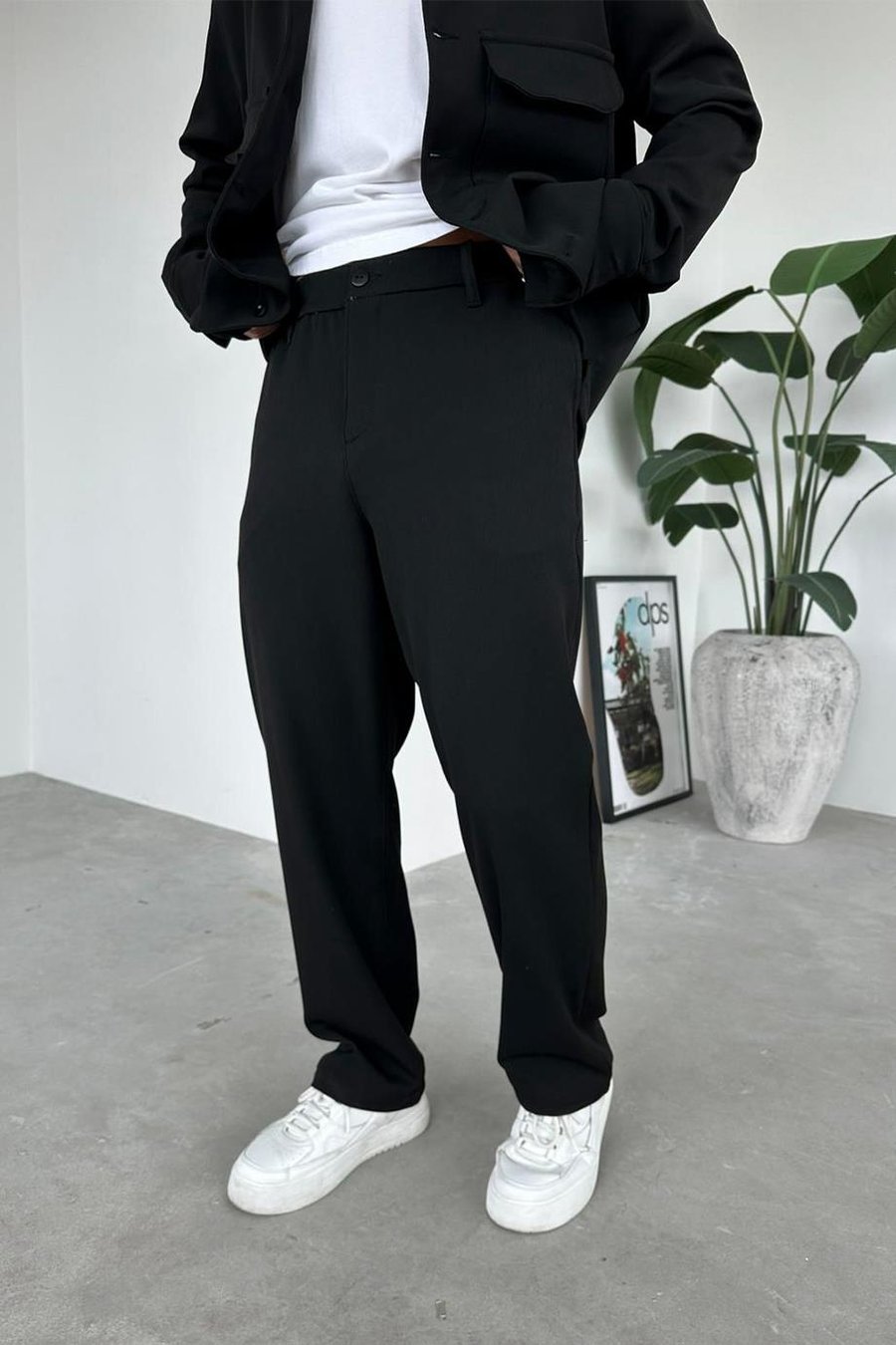 Siyah İnce Fitilli Regular Pantolon