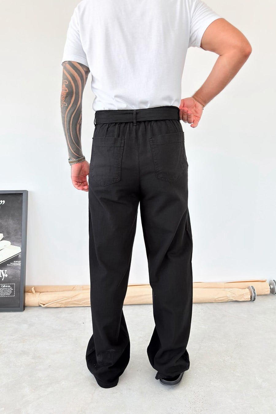 Siyah Kemer Detaylı Baggy Keten Pantolon