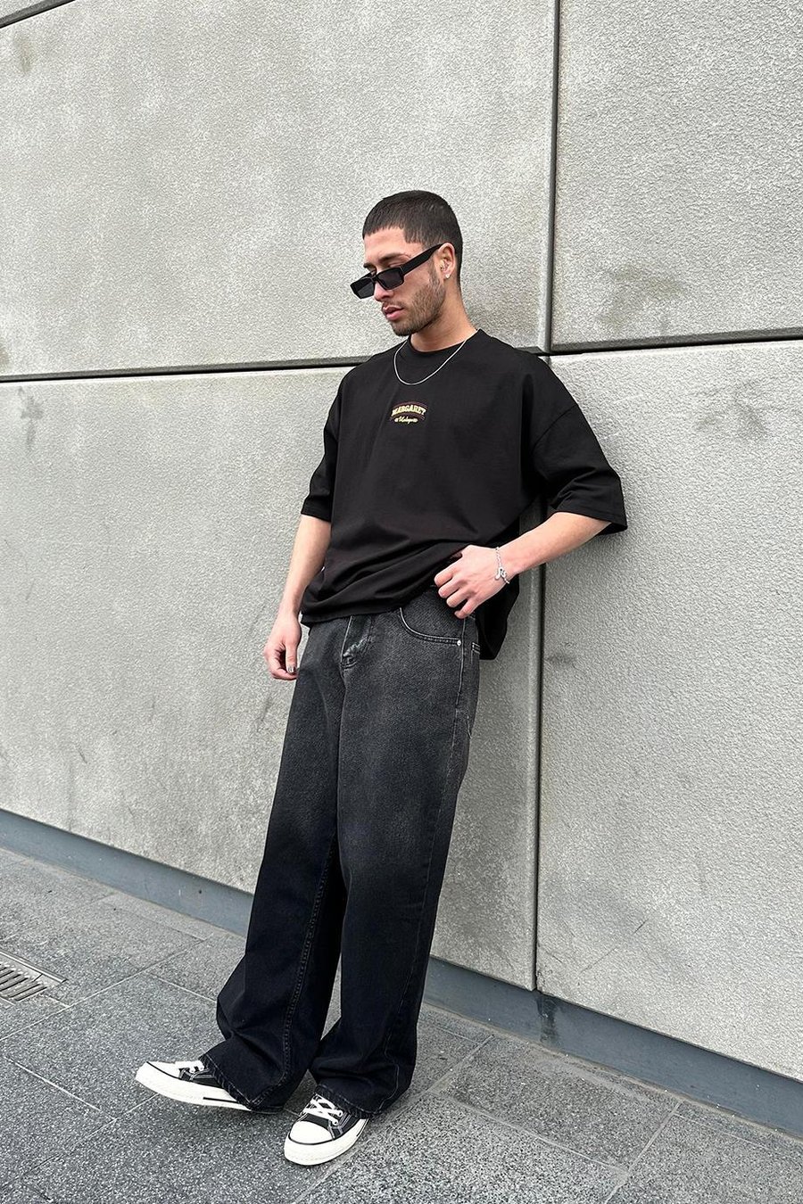 SİYAH Margaret Nakış Detay OUTPLENTY PREMİUM Oversize Tişört