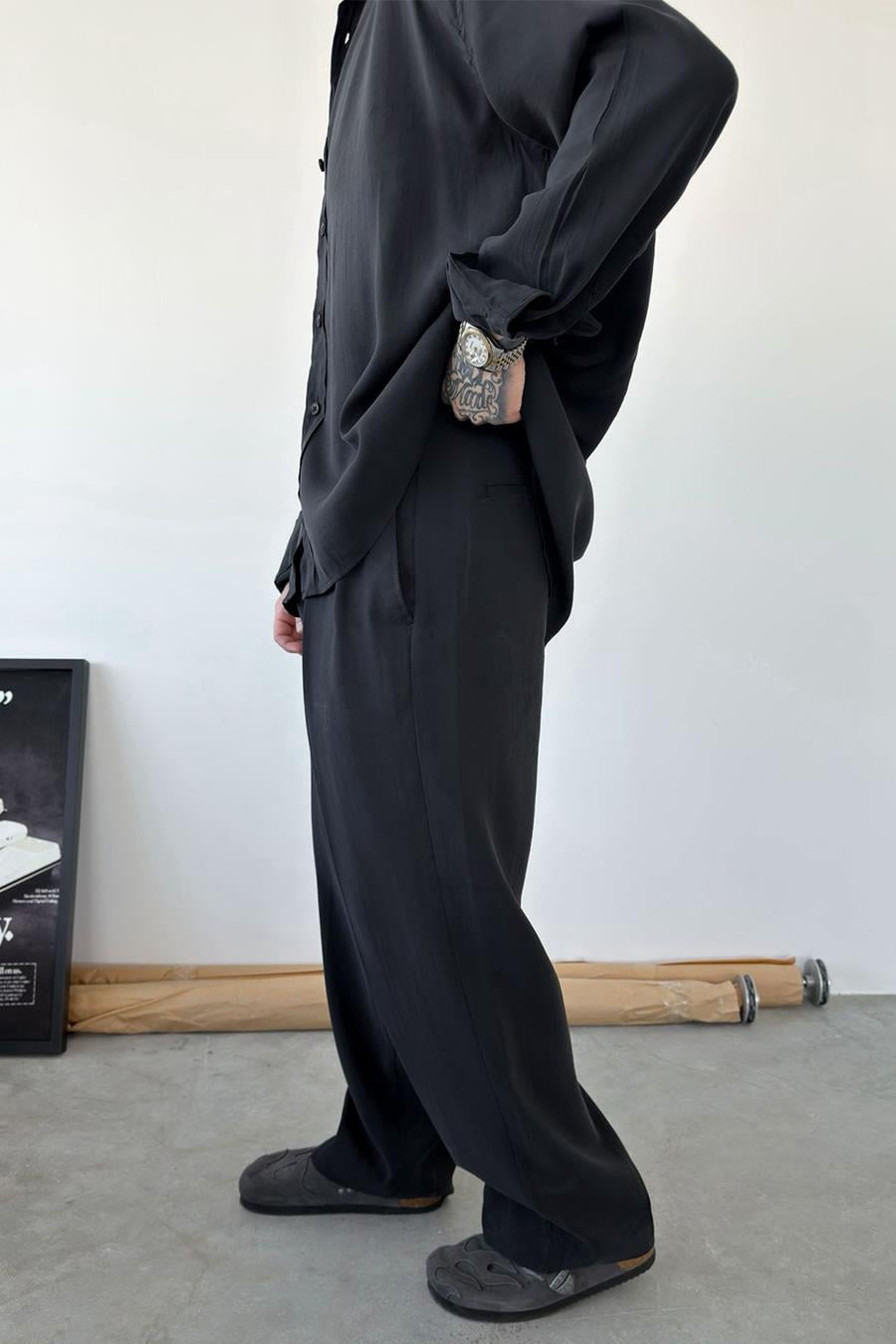 Siyah Pileli Modal Kumaş Baggy Pantolon