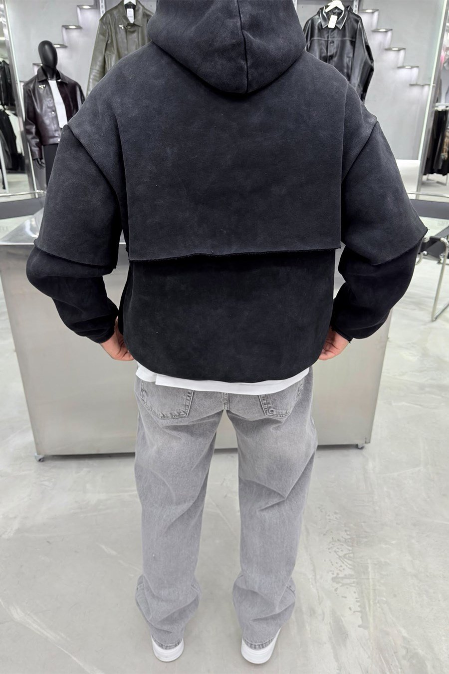 Siyah Ravege Studio Yıkamalı Oversize Sweatshirt