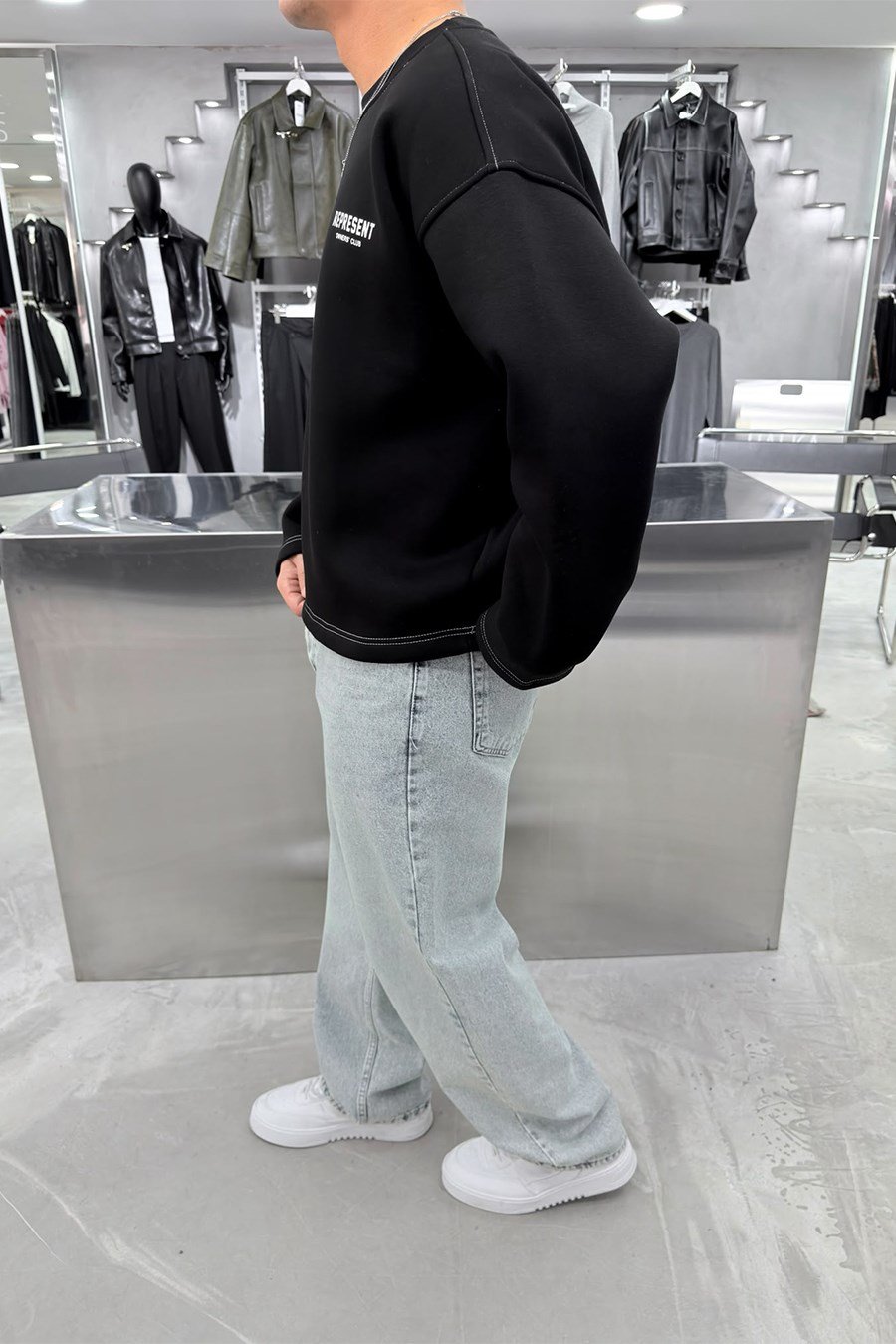 Siyah Represent Baskılı Boxy Kalıp Sweatshirt