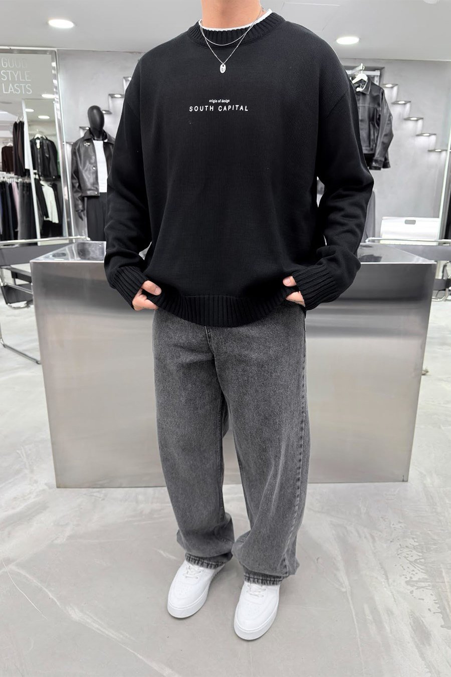 Siyah South Baskılı Oversize Kazak