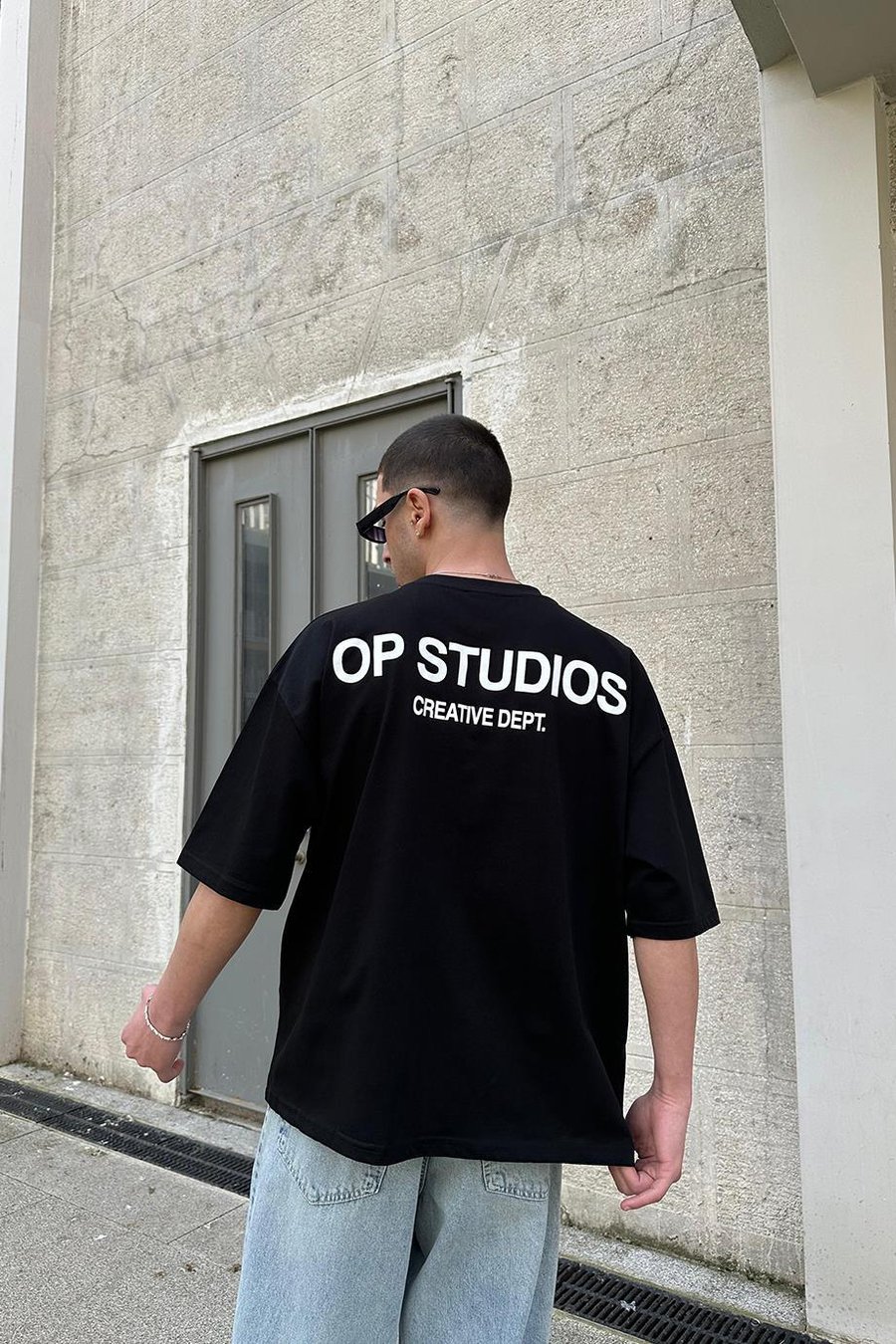 SİYAH Studios Creative OUTPLENTY PREMİUM Oversize Tişört