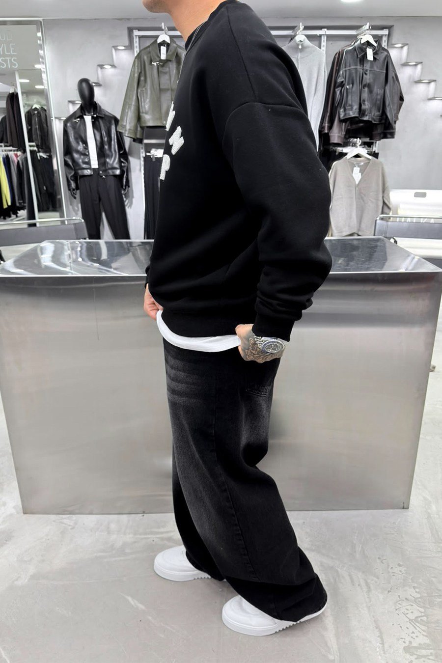 Siyah Unkown Nakışlı Oversize Sweatshirt
