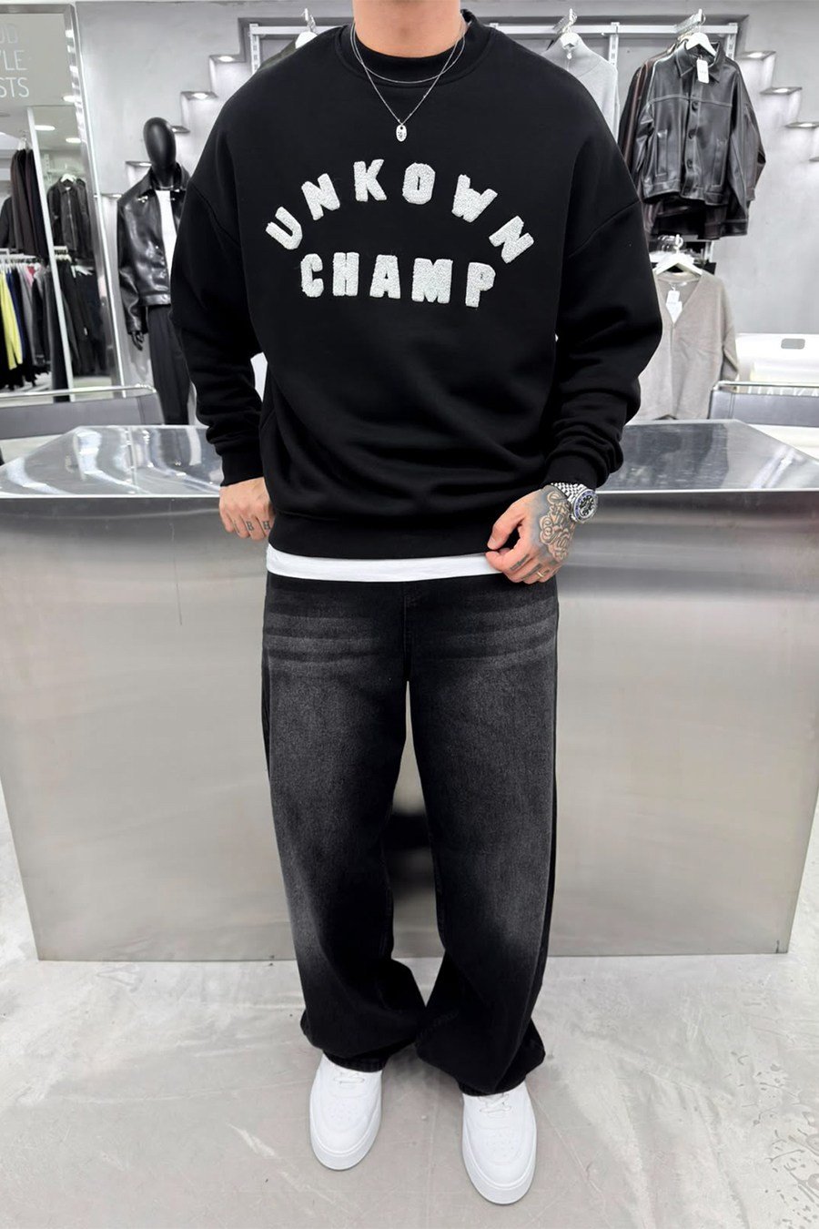 Siyah Unkown Nakışlı Oversize Sweatshirt
