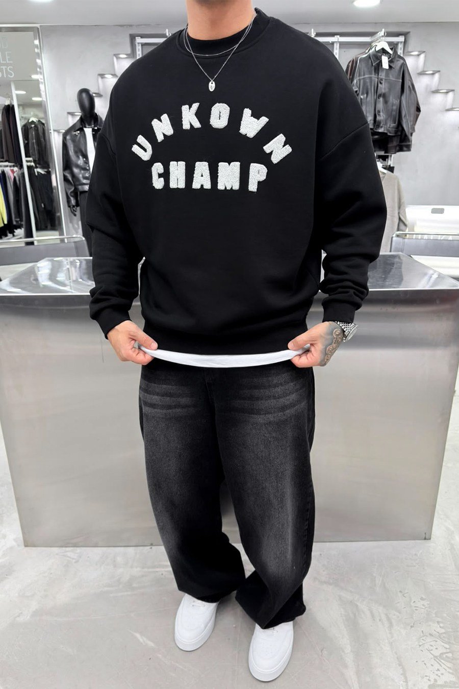 Siyah Unkown Nakışlı Oversize Sweatshirt