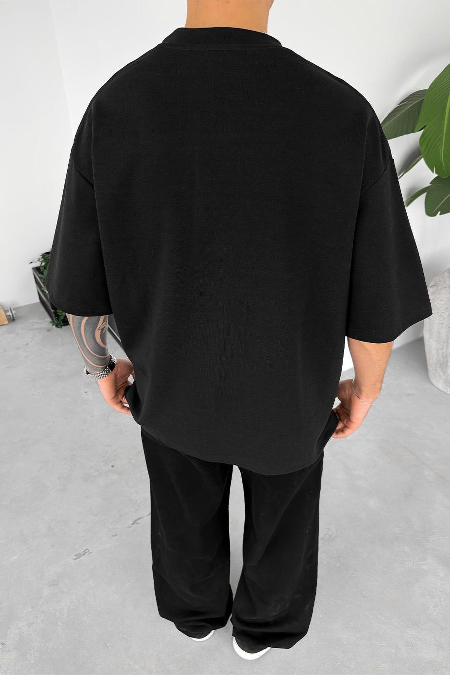 Siyah Yonca Nakış Oversize Tişört