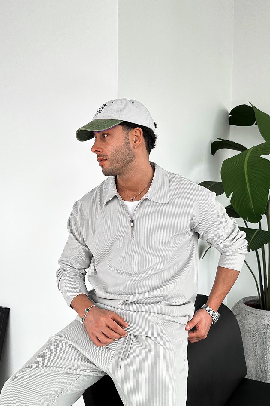 Taş Fermuarlı Uzun Kollu Fitilli Relaxed Polo Yaka Tişört