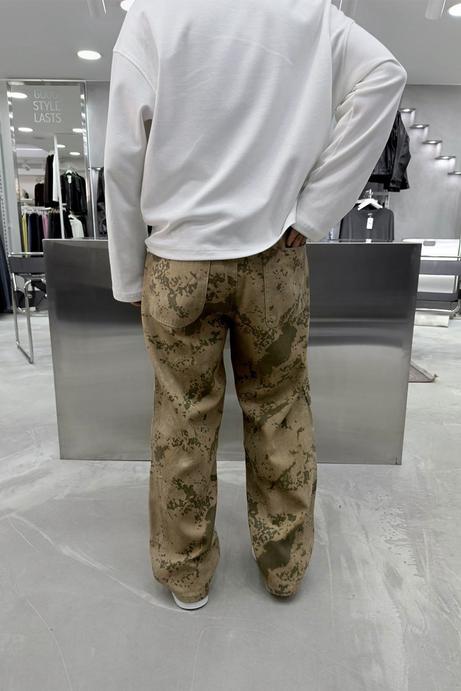 Toprak Patch Detaylı Kamuflaji Süper Baggy Pantolon