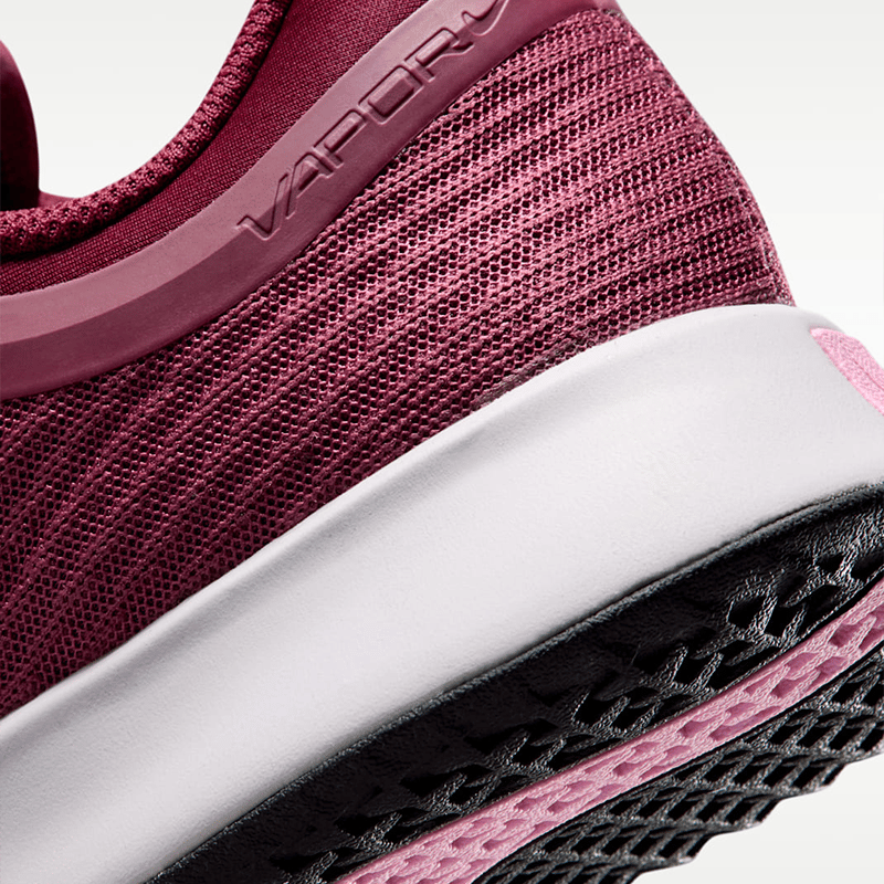 NikeNike Vapor Pro 3 Sert Kort Kadın Tenis Ayakkabısı