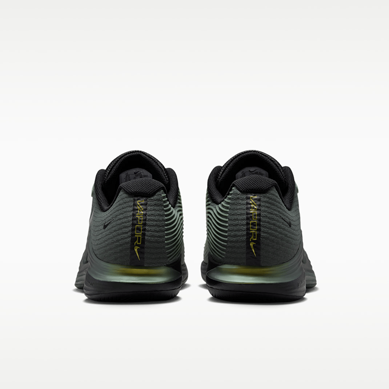 NikeNike Vapor 12 Premium Sert Kort Erkek Tenis Ayakkabısı