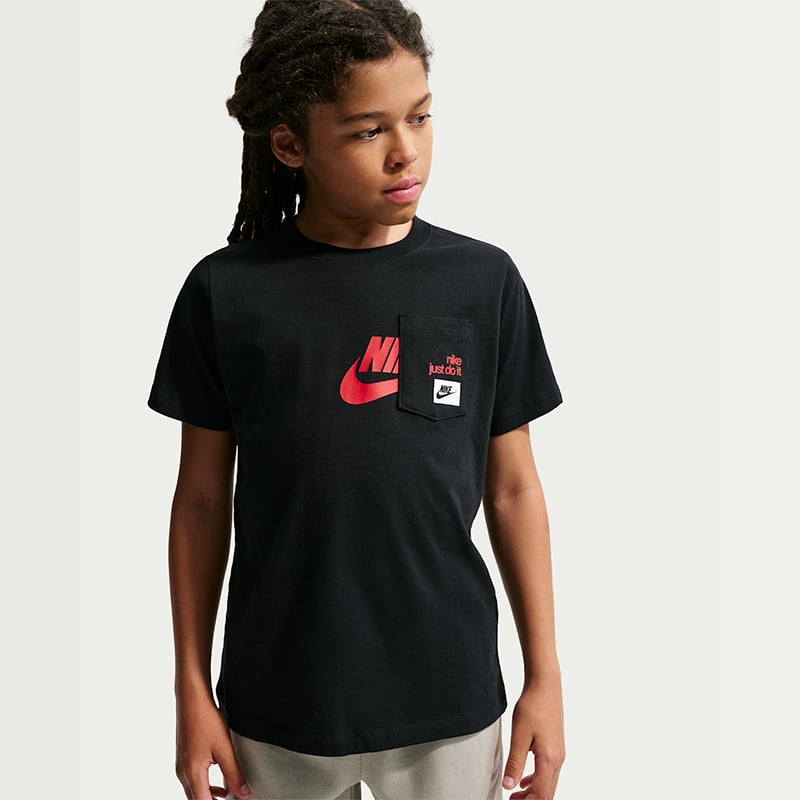 NikeNike Sportswear Futura Çocuk Tişört