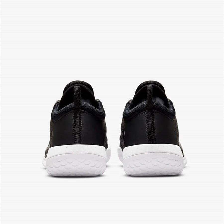 NikeNike Court Zoom NXT Kadın Tenis Ayakkabısı