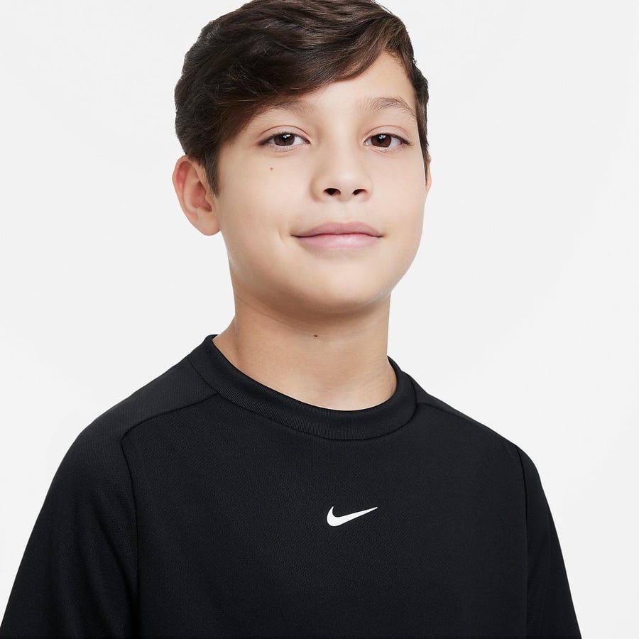 NikeNike Nike Dri-FIT Multi Erkek Çocuk Antreman Üstü