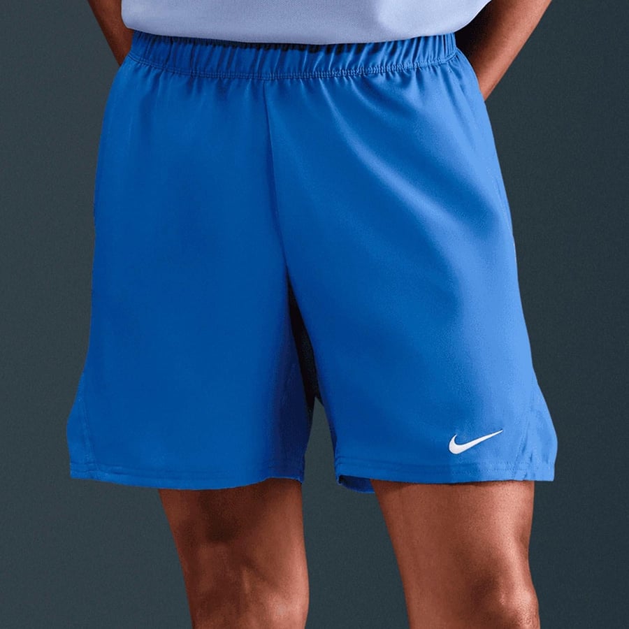 NikeNikeCourt Dri-FIT Victory 7