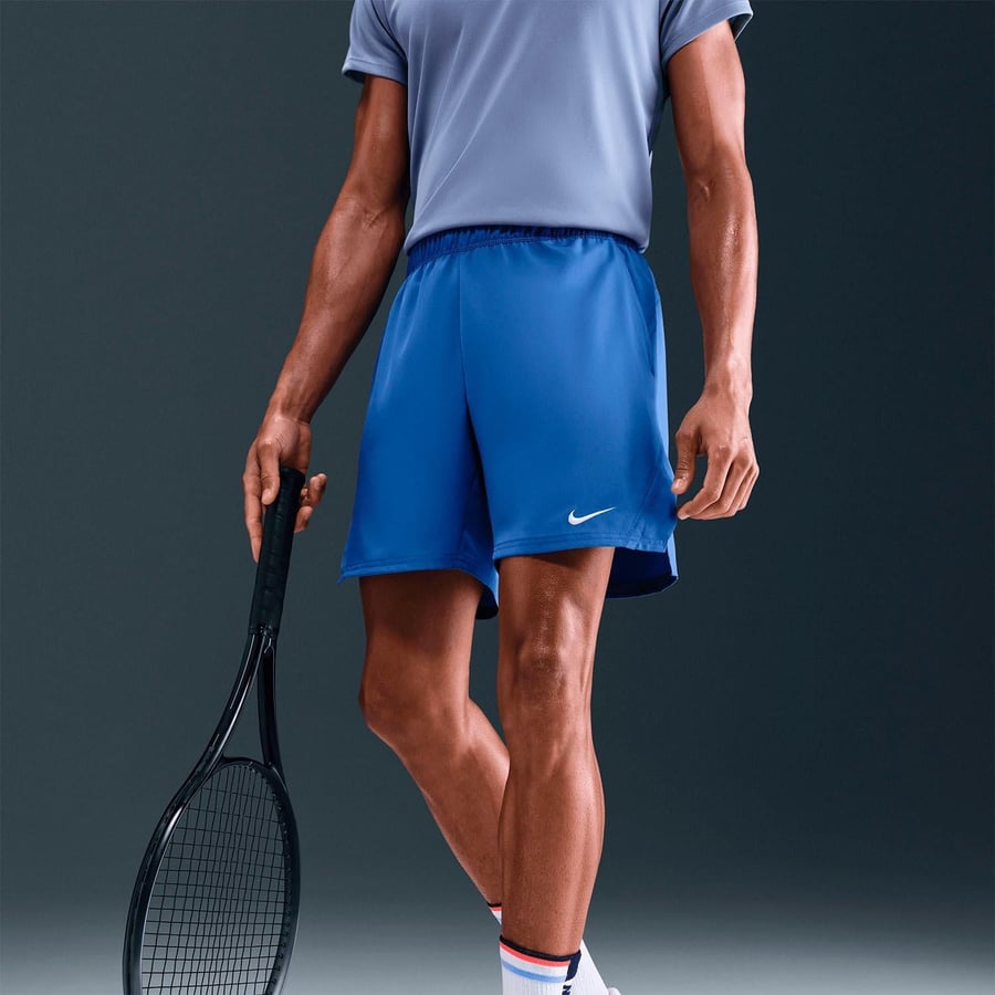 NikeNikeCourt Dri-FIT Victory 7