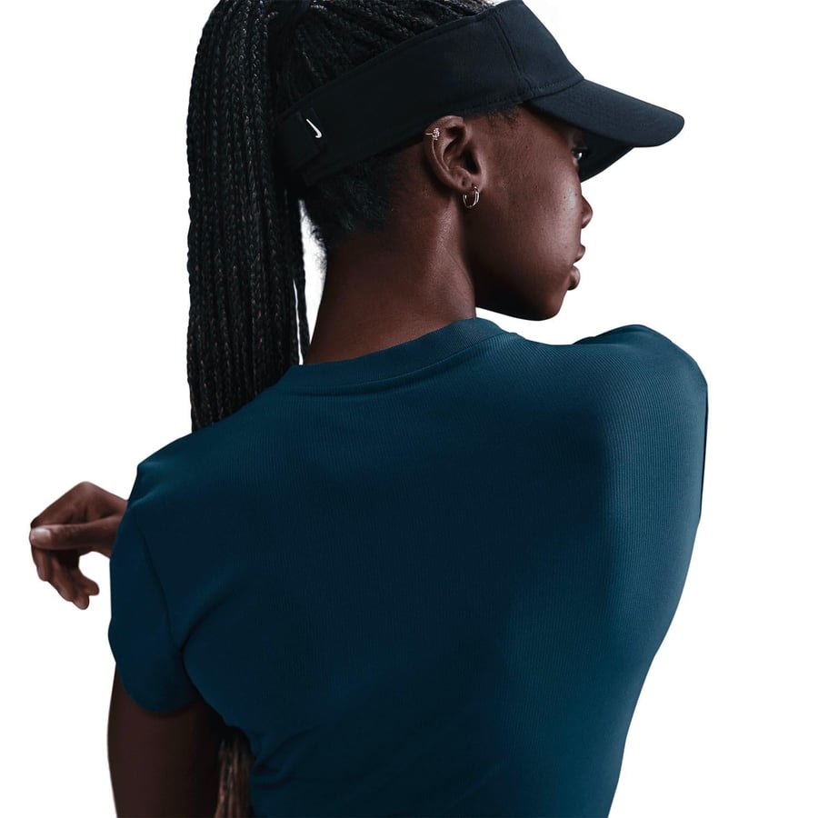 NikeNikeCourt Advantage Dri-FIT Kısa Kollu Kadın Tenis Üstü