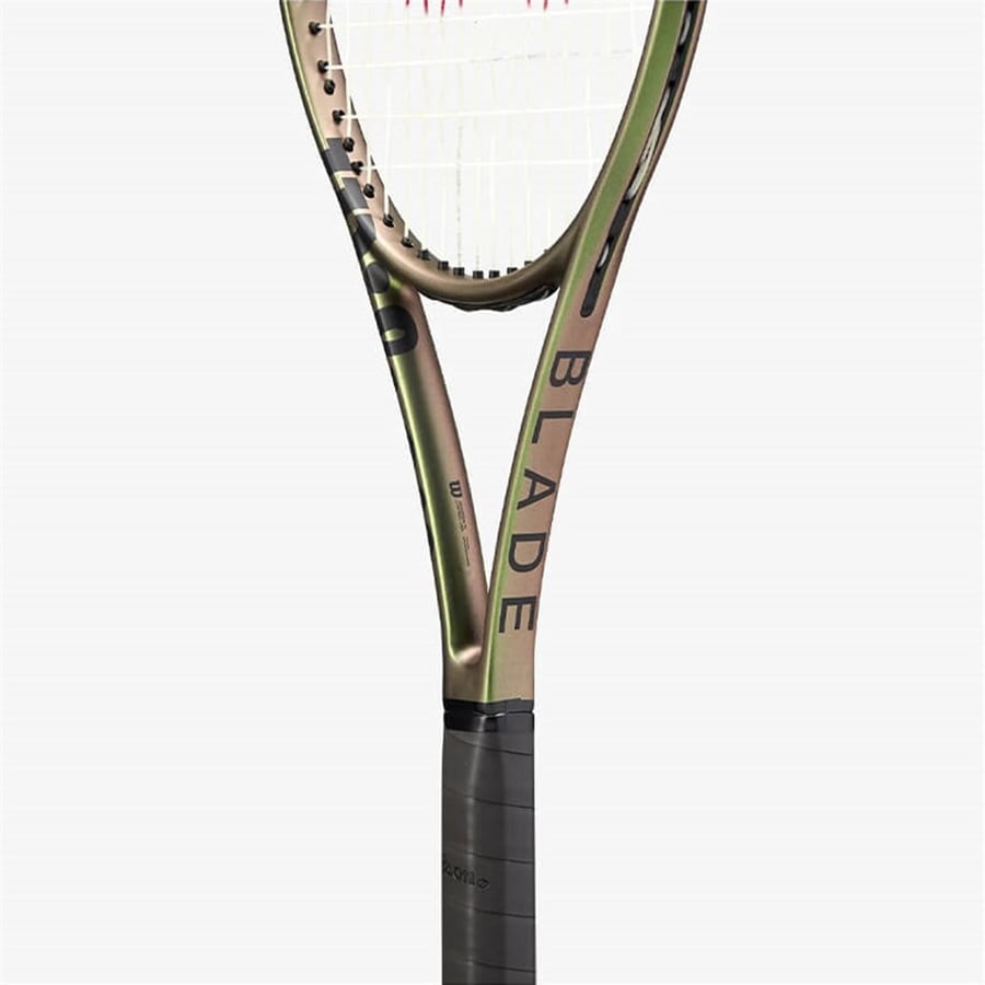 WilsonWilson Blade 98 18x20 V8 Tenis Raketi