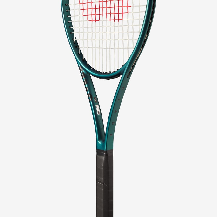 WilsonWilson Blade 98 (16x19) v9 Tenis Raketi