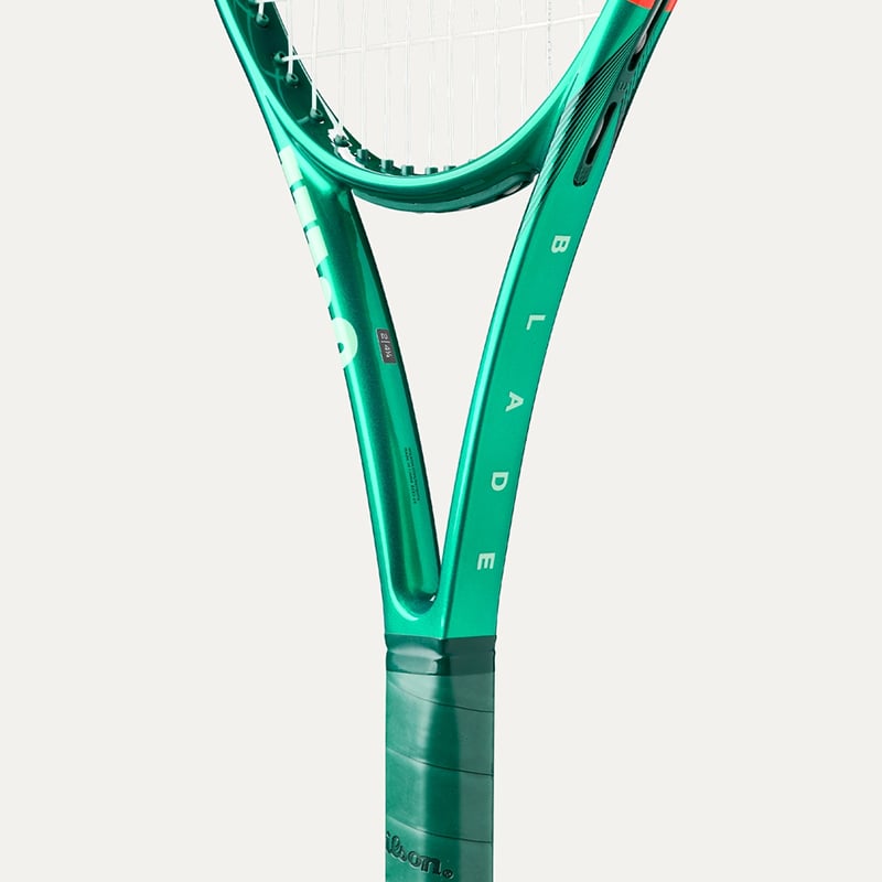 WilsonWilson Blade 100UL v10 Tenis Raketi (265gr.)