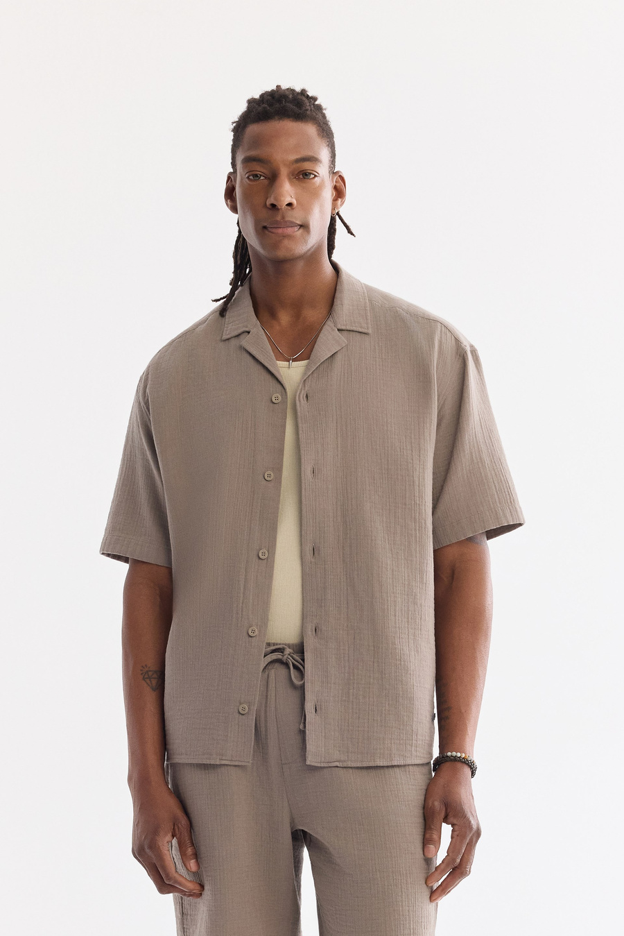 Light Khaki Elastic Drawstring Waist Cotton Breathable Shorts