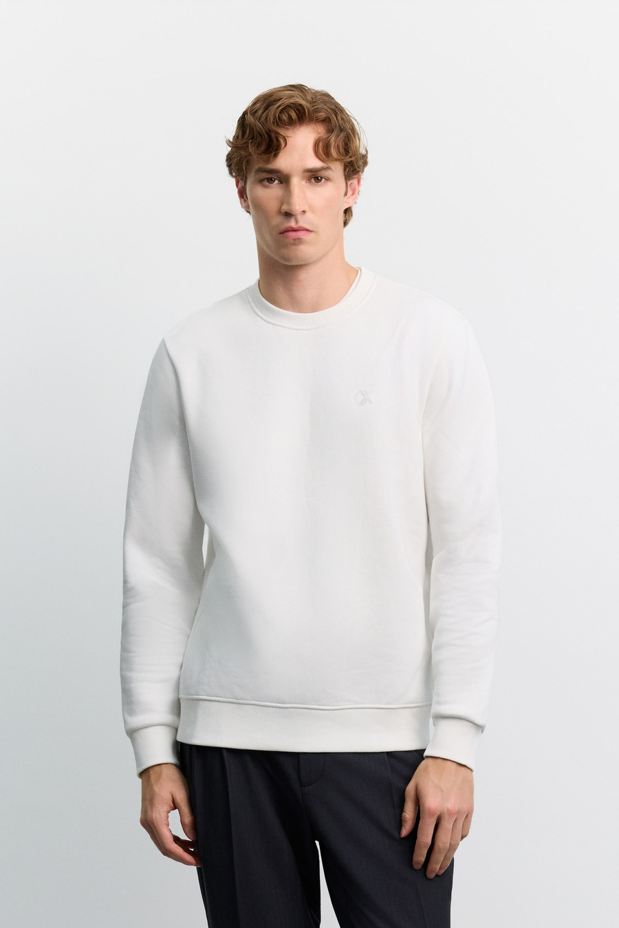 Beyaz Bisiklet Yaka 3 İplik Şardonlu -5 Dereceye Dayanıklı Sweatshirt