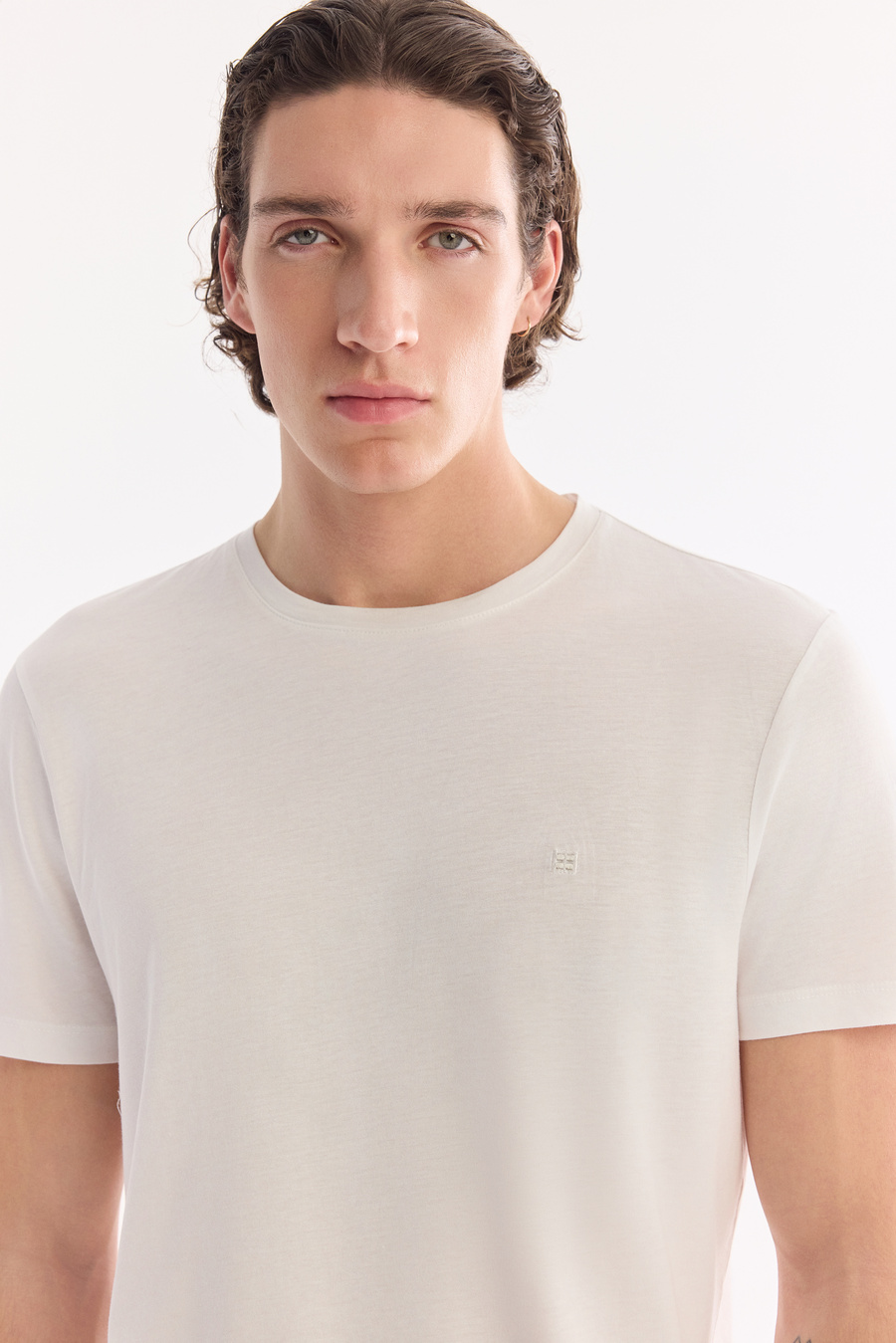 Beyaz Bisiklet Yaka Soft Touch Basic T-Shirt