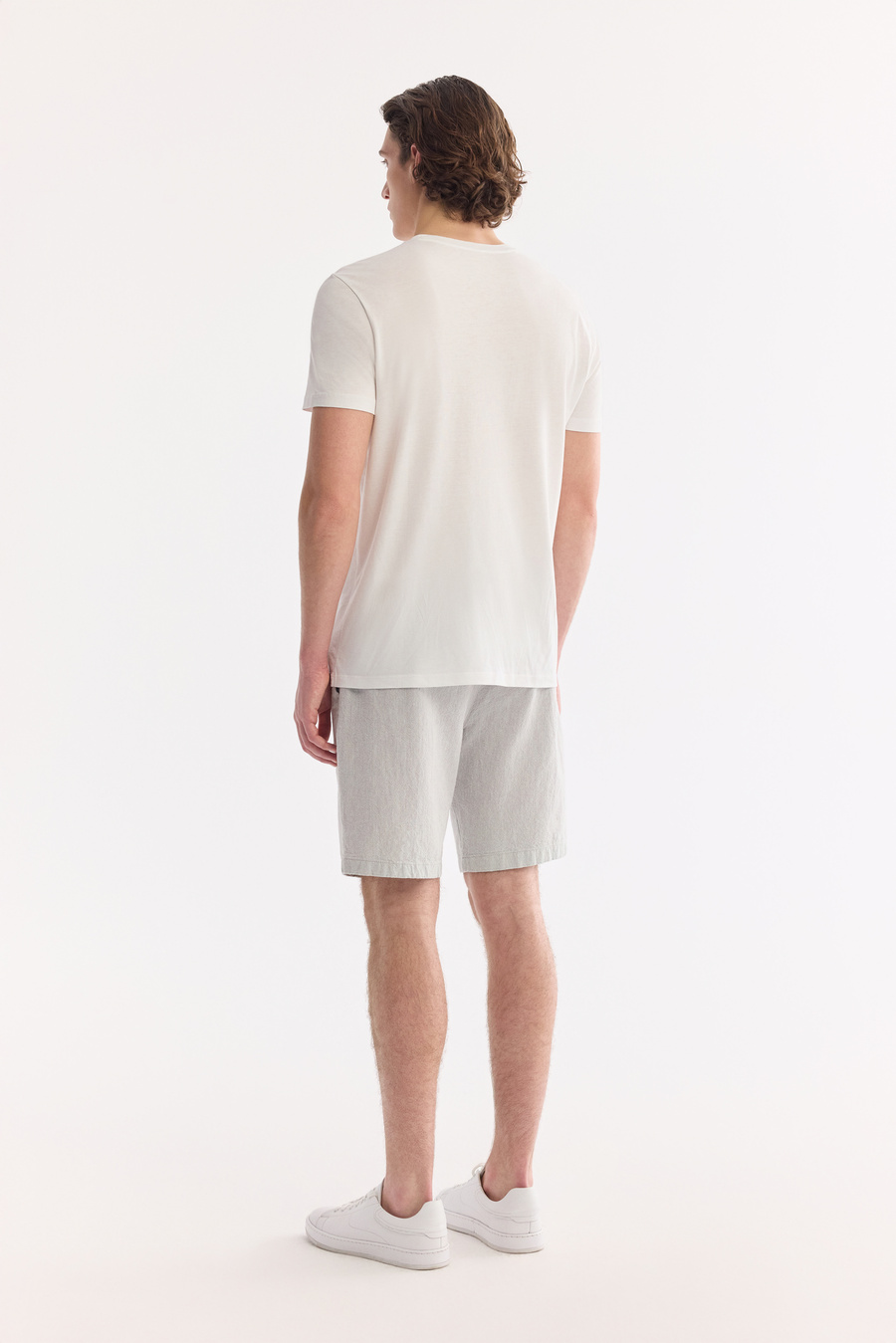 Beyaz Bisiklet Yaka Soft Touch Basic T-Shirt