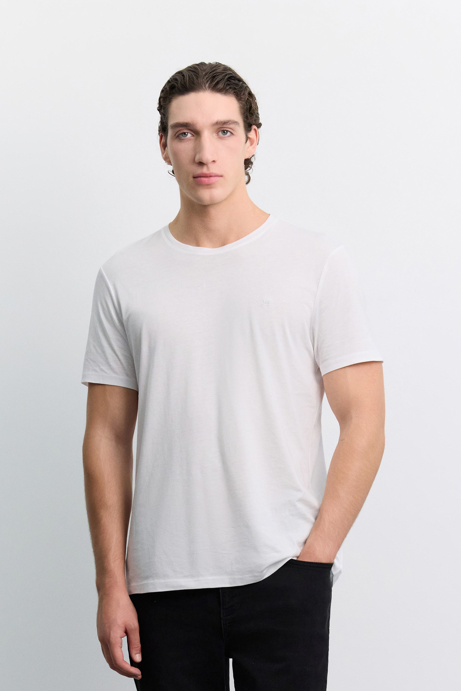 Beyaz Bisiklet Yaka Soft Touch Basic T-Shirt