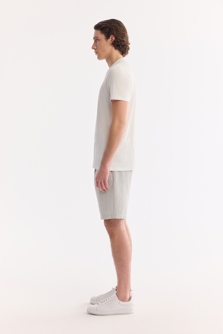 Beyaz Bisiklet Yaka Soft Touch Basic T-Shirt